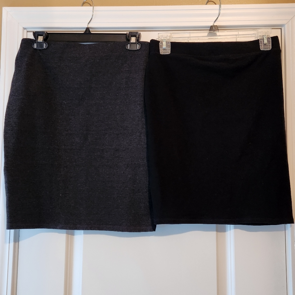 2 Old Navy stretchy mini skirts